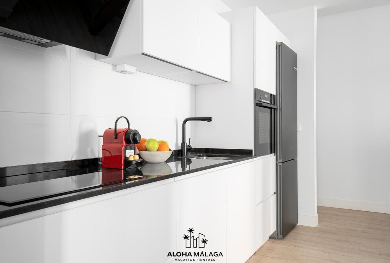 Апартаменты Luxury Duplex With Pool And Padel Court In Town Малага Экстерьер фото